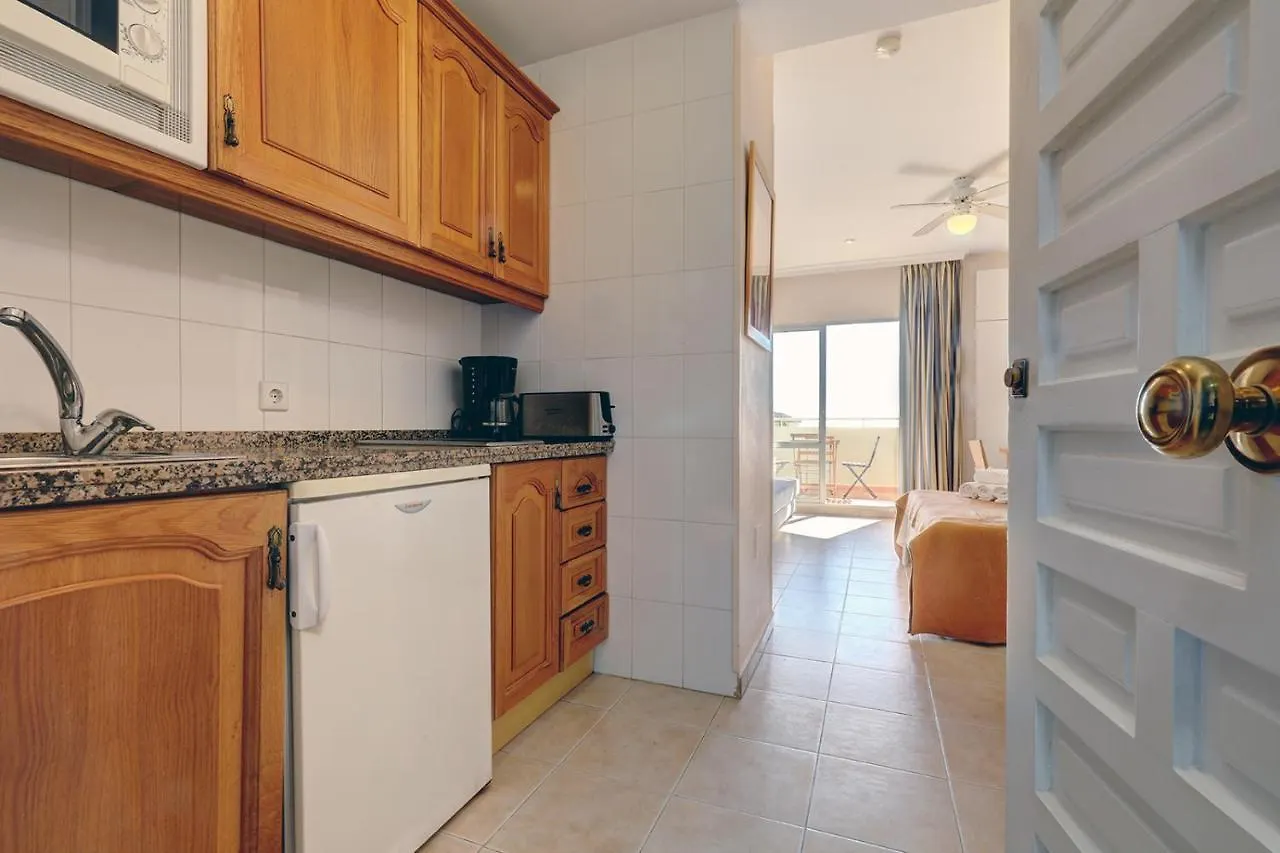 065 - Fabulous Sea View Studio Apartment Benalmadena 0*,